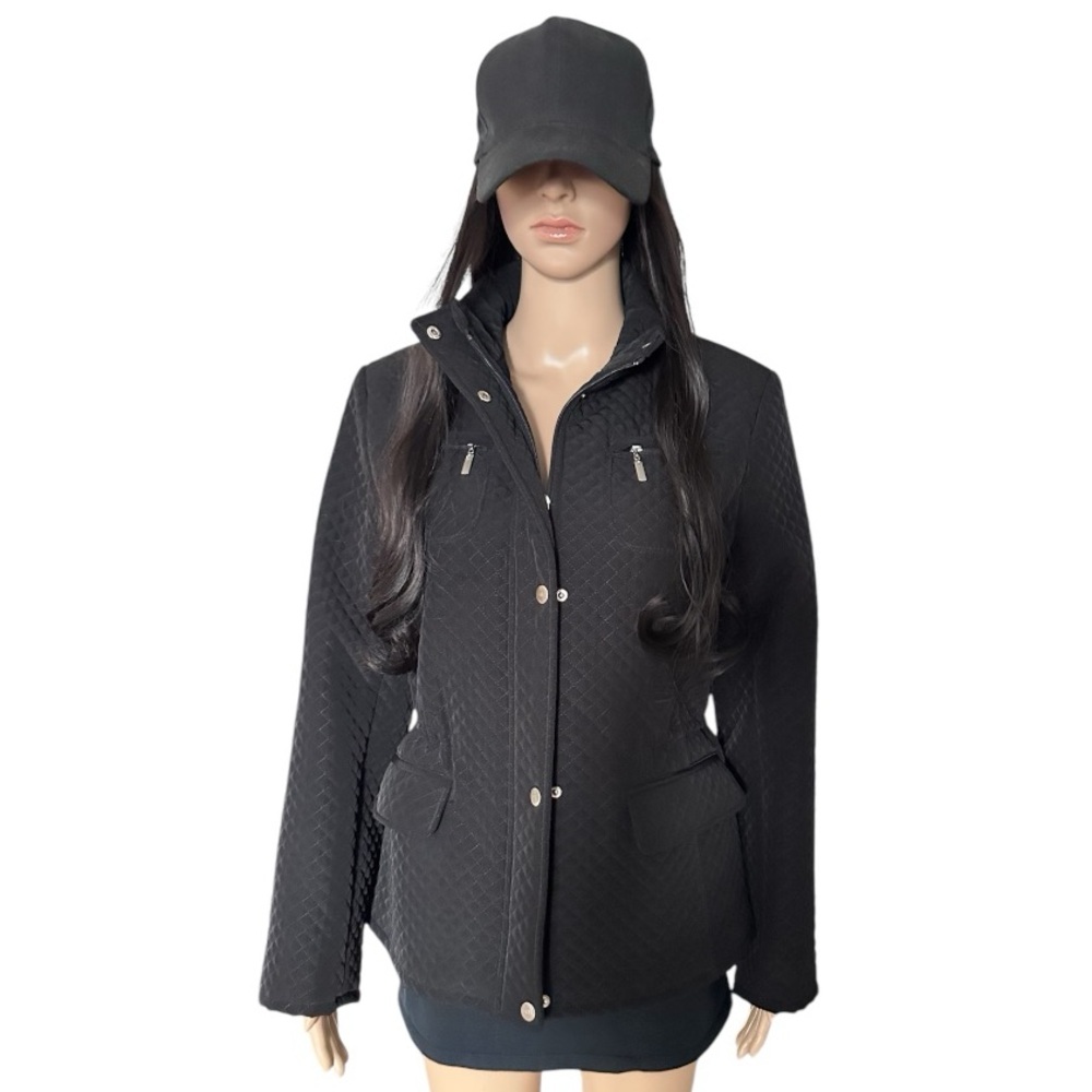 Black Quilted Jacket – Classic & Stylish, Size M, Button & Zipper Details